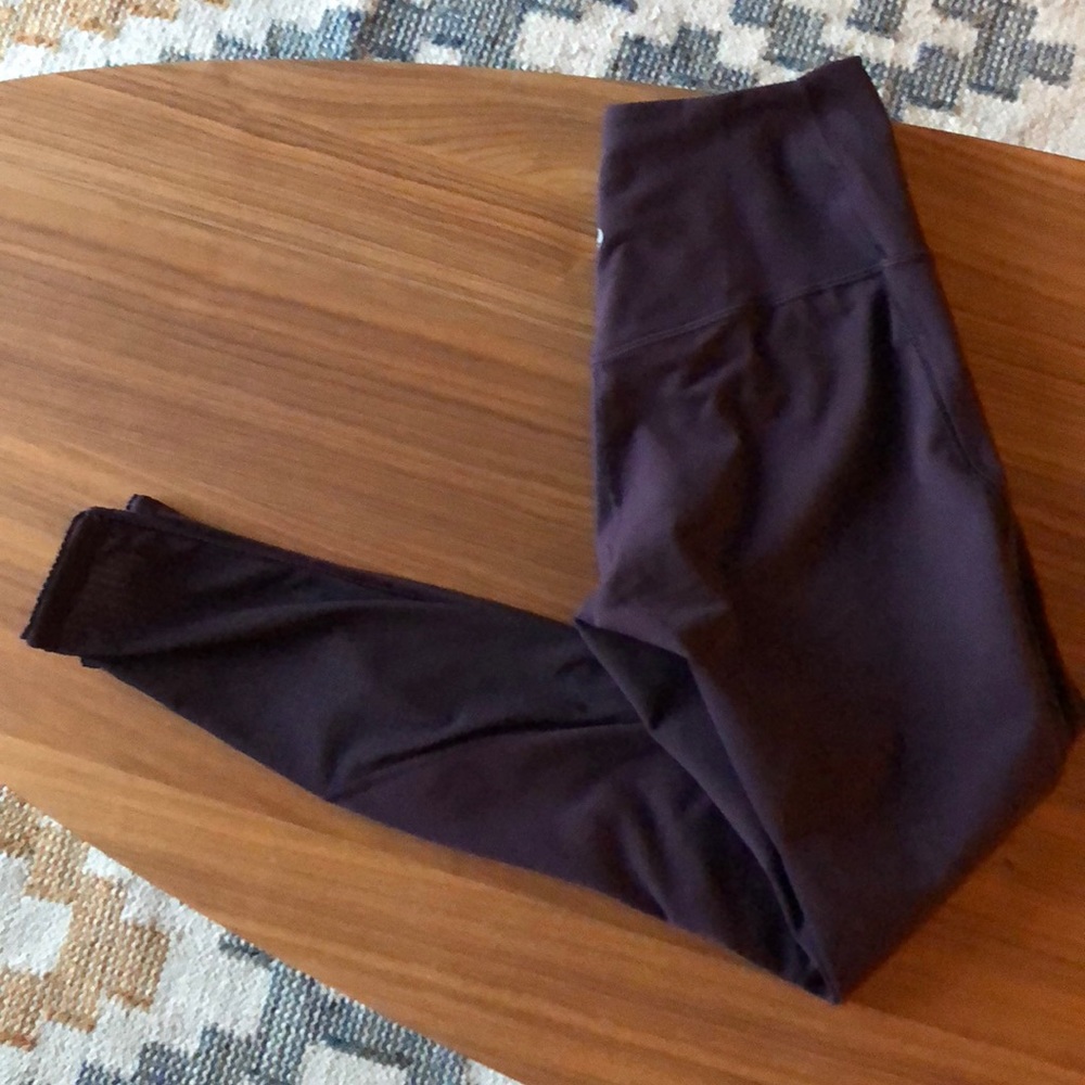 Lululemon size 6